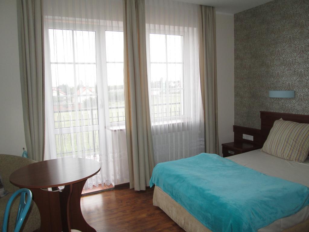 Magnat Hotel Restauracja Бродница Стая снимка